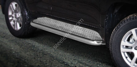 Stainless steel side steps with checker plate - Toyota Land Cruiser 150 (2010 - 2013)